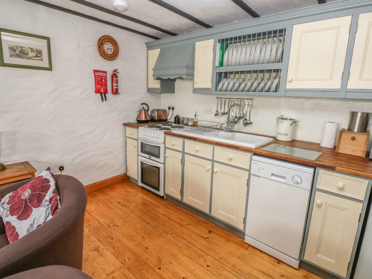 Cowslip Cottage มิลฟอร์ดเฮเวน ภายนอก รูปภาพ